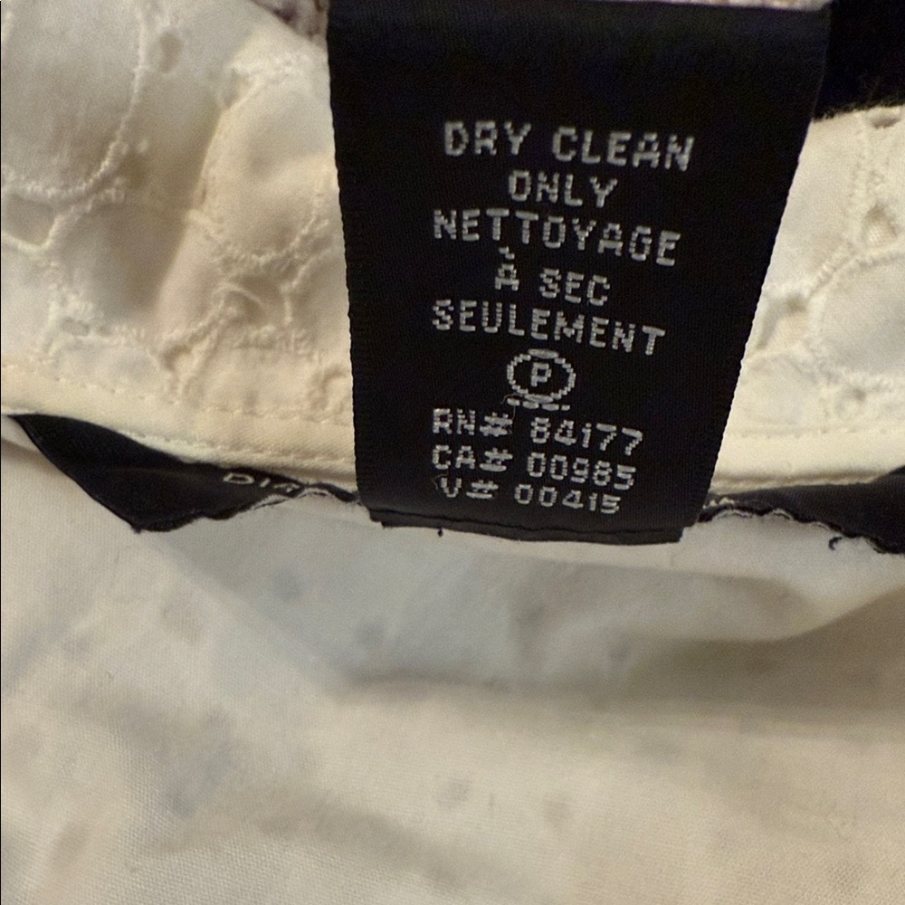 Diane von Furstenberg for Neiman Marcus White Eyelet Wrap Dress – Size 12 - Picture 13 of 13